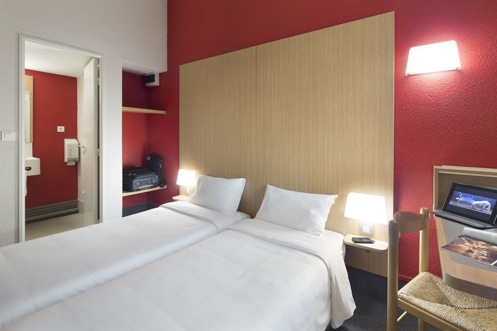 B&B Hotel Morlaix Сен-Мартен-де-Шам Экстерьер фото